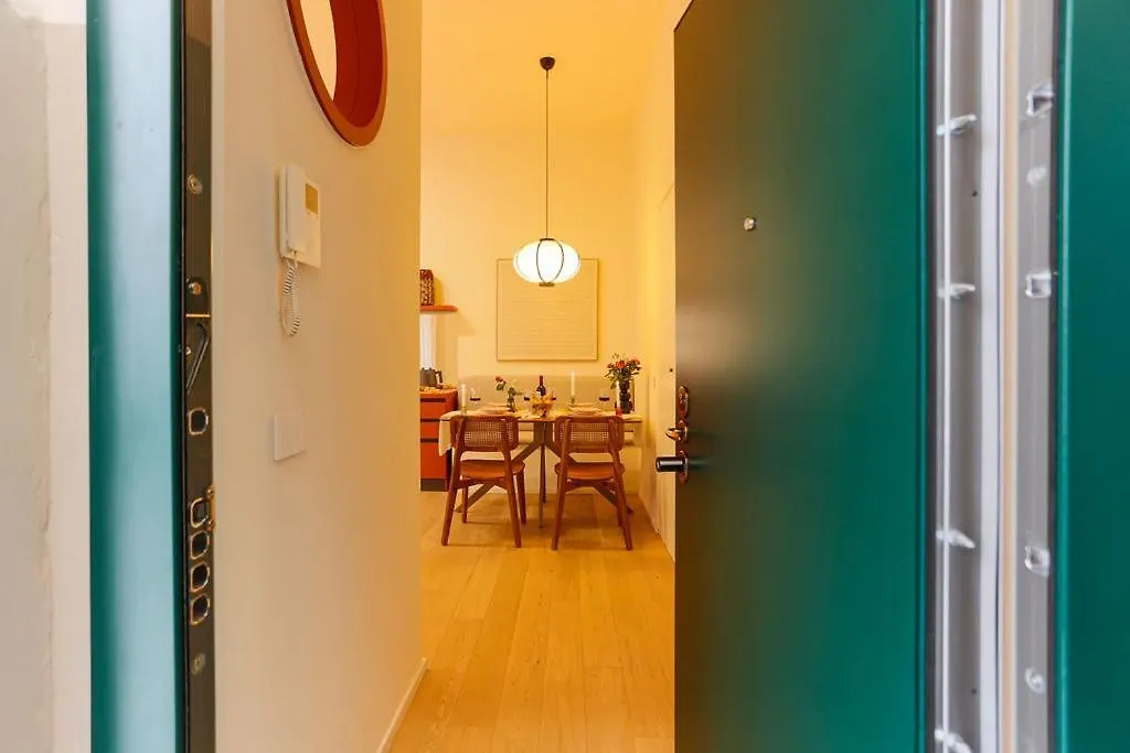 The Best Rent - Characterful Two-Bedroom Flat Steps From Palestro Milan 0*,