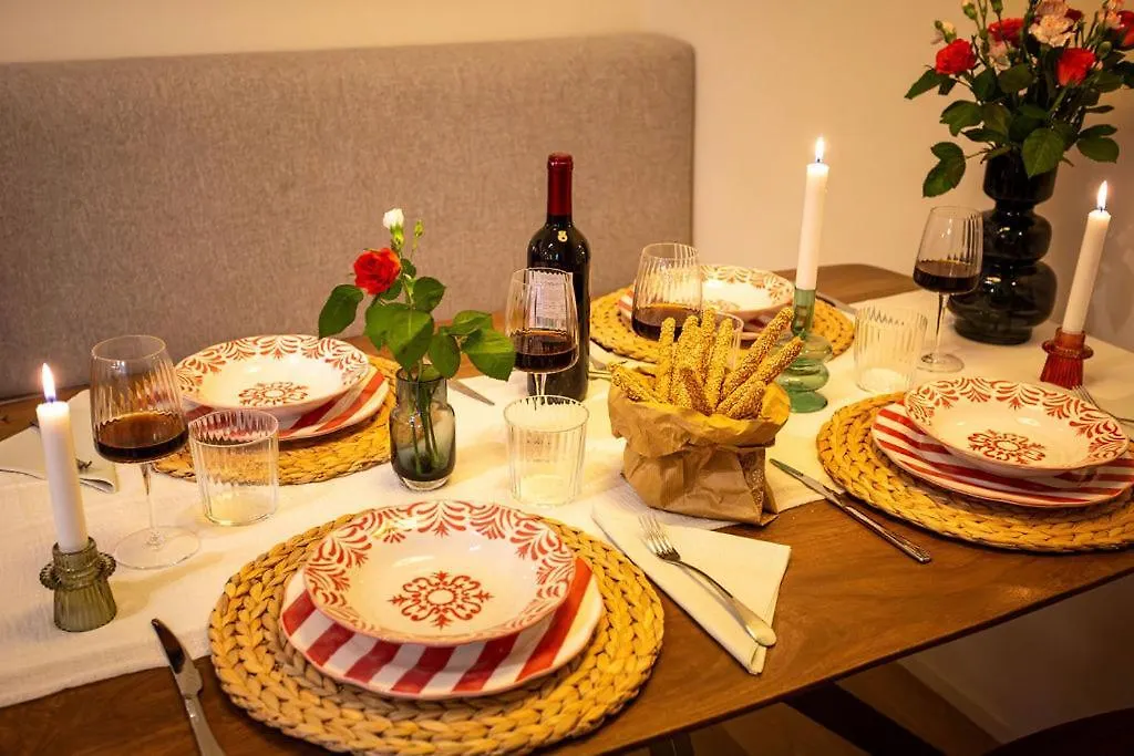 The Best Rent - Characterful Two-Bedroom Flat Steps From Palestro Milan Italy