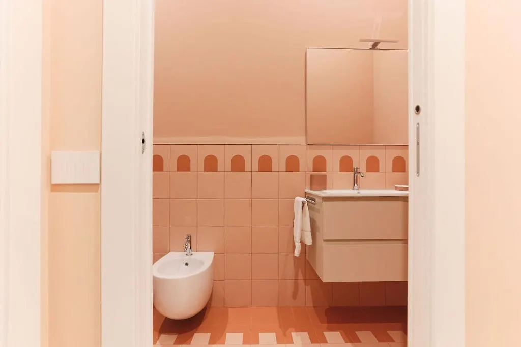 The Best Rent - Characterful Two-Bedroom Flat Steps From Palestro Milan 0*,