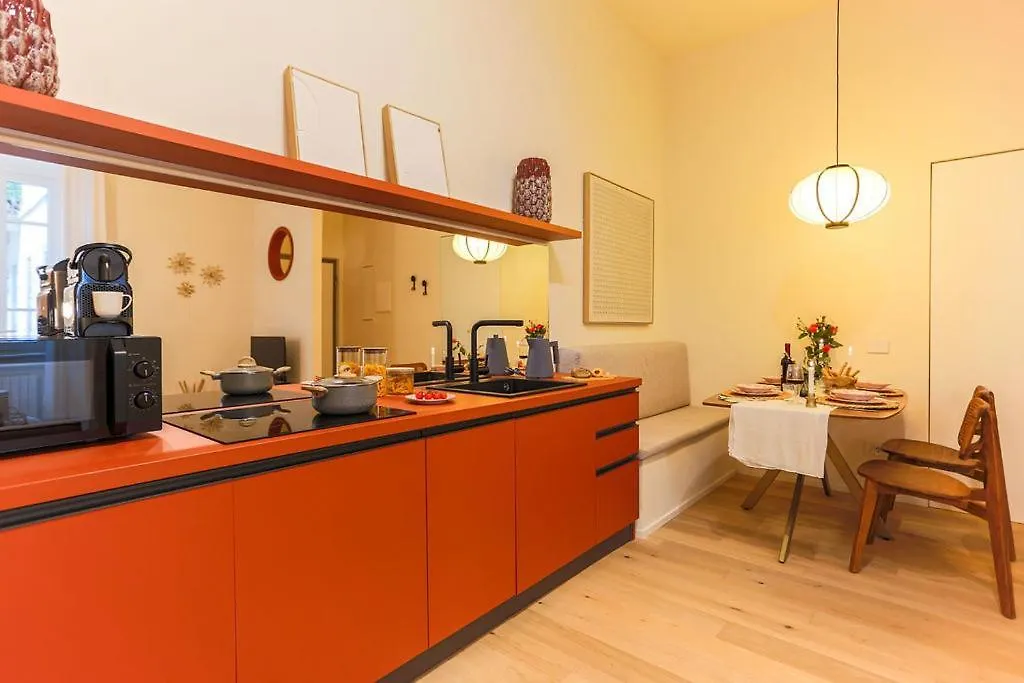 The Best Rent - Characterful Two-Bedroom Flat Steps From Palestro Milan Italy